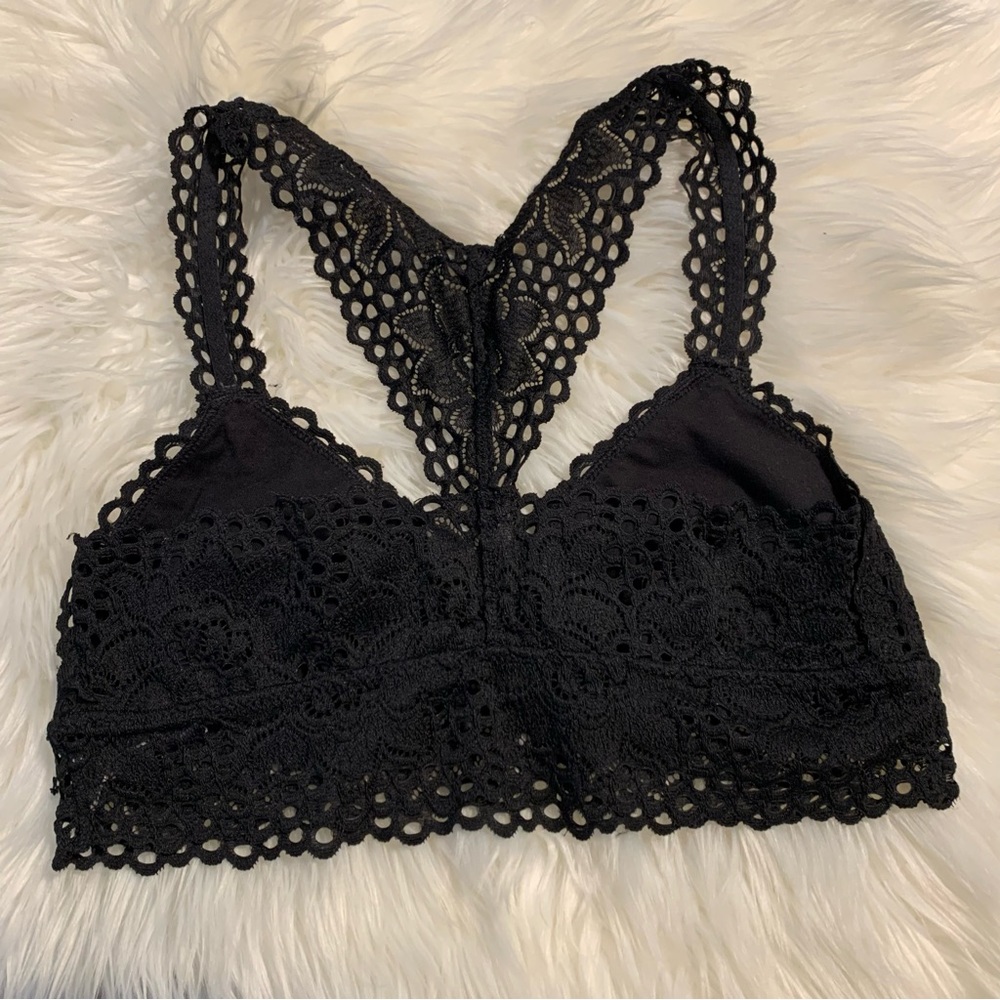 Arie • black lace bralette Sz M